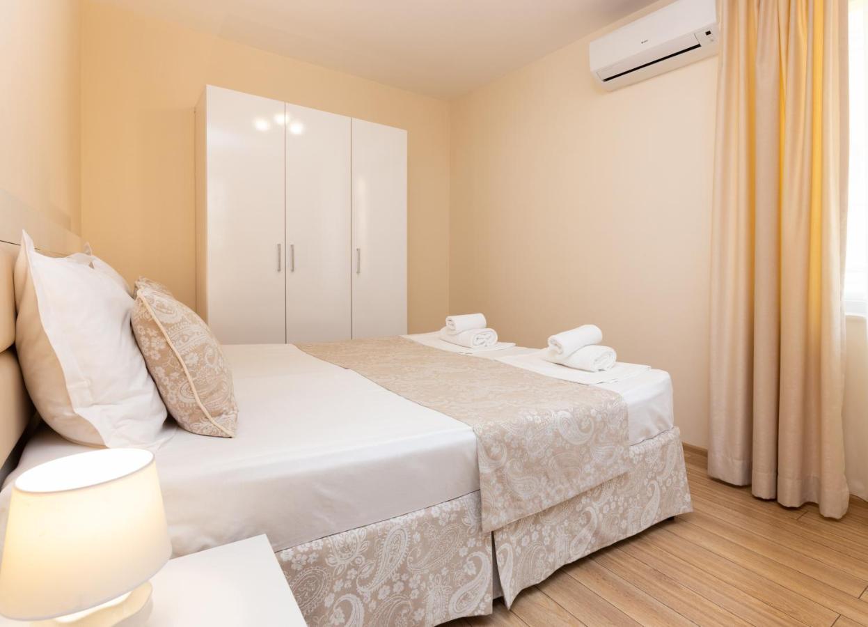 Helios Luxury Apartments Приморско Экстерьер фото