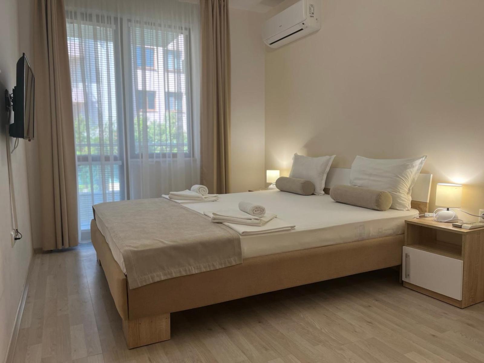 Helios Luxury Apartments Приморско Экстерьер фото