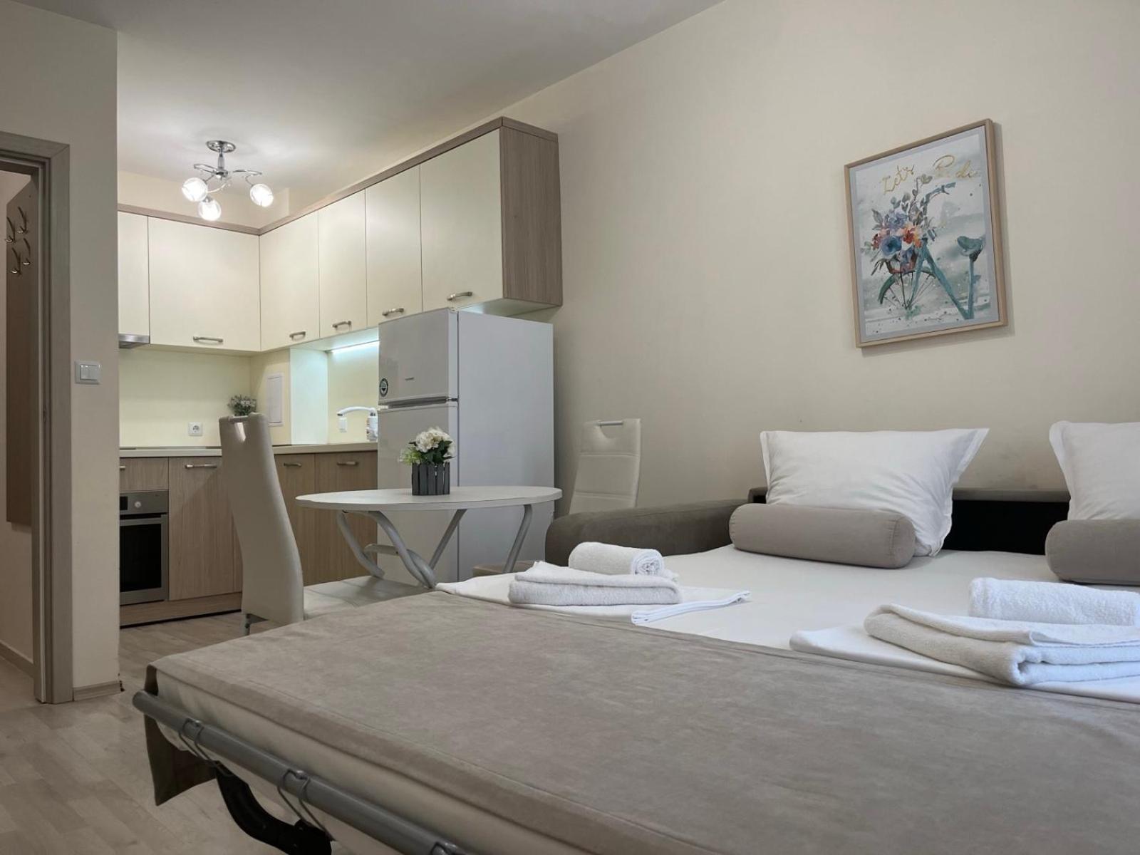 Helios Luxury Apartments Приморско Экстерьер фото