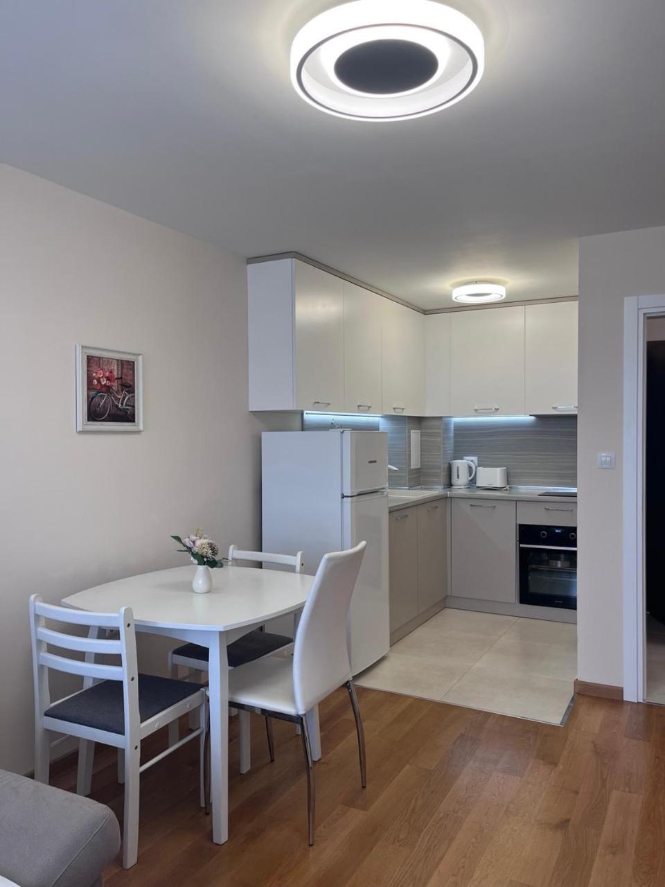Helios Luxury Apartments Приморско Экстерьер фото